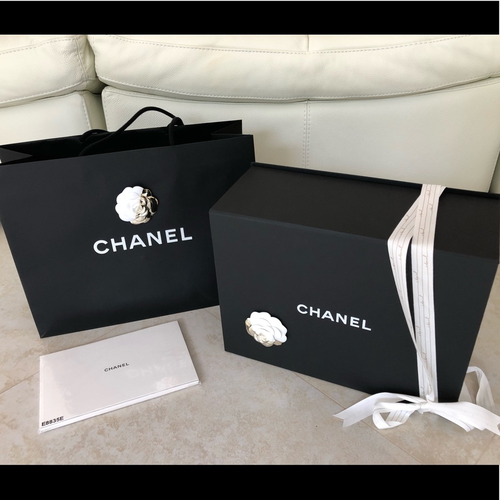 Large Chanel Shopping bag and Box